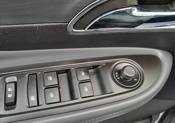 Opel Mokka cena 38500 przebieg: 152148, rok produkcji 2015 z Andrychów małe 137